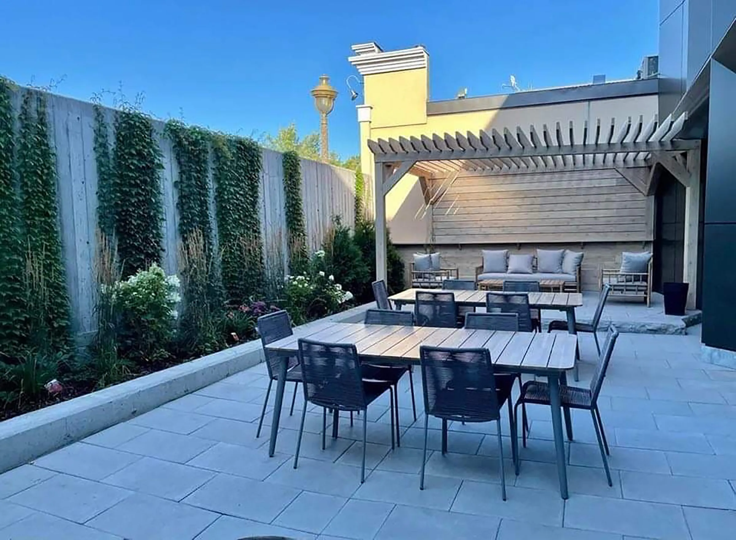 Rendu 3D d'aménagement d'une terrasse extérieure